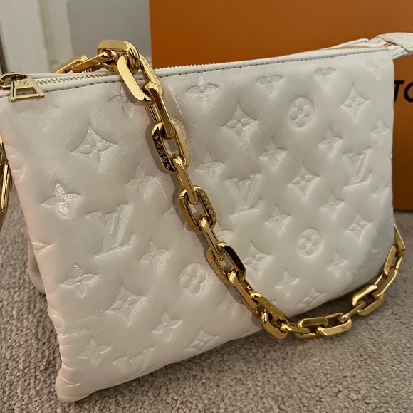 Louis Vuitton White Coussin Bag - Picture 2 of 11
